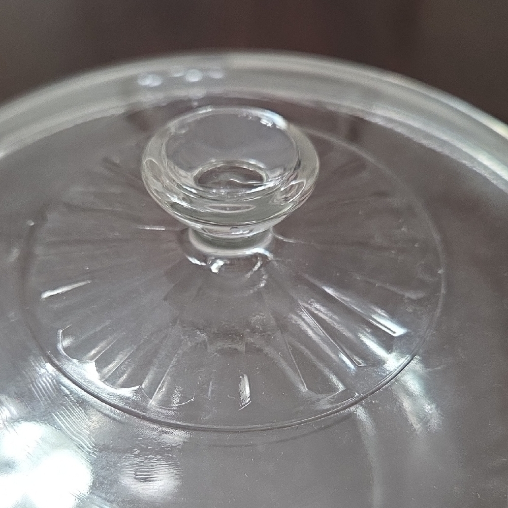 Vintage Glass Baking Dish with Lid - Picture 2 of 5